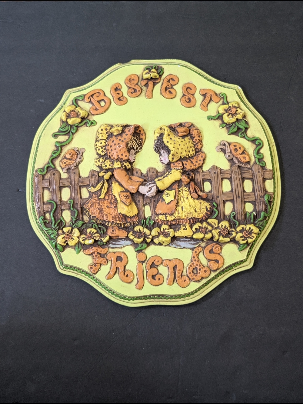 Vintage 'Bestest Friends' Wall Plaque - Yellow & Orange